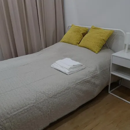 Διαμέρισμα Three